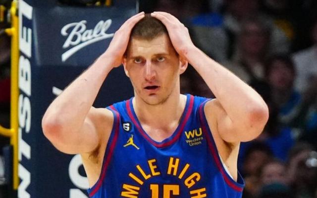 DB电竞官方正版网站-进攻数据全面华丽 约基奇的唯一弱点却在拖累掘金